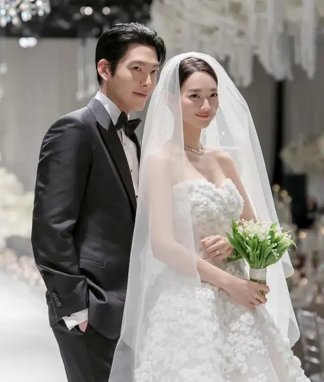 Shin Min-a Konsisten Beramal Kebajikan Secara Senyap, Sumbangan Selama 15 Tahun Cecah Lebih RM10 Juta 4 Shin Min-a Konsisten Beramal Kebajikan Secara Senyap, Sumbangan Selama 15 Tahun Cecah Lebih RM10 Juta