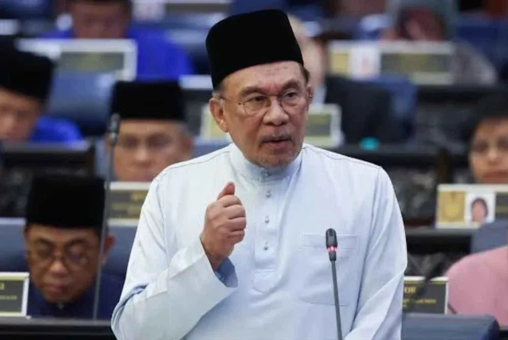 Gaji Minimum Naik Kepada RM2,000 Mulai Jun Tahun Depan, Graduan Pula RM2,500!