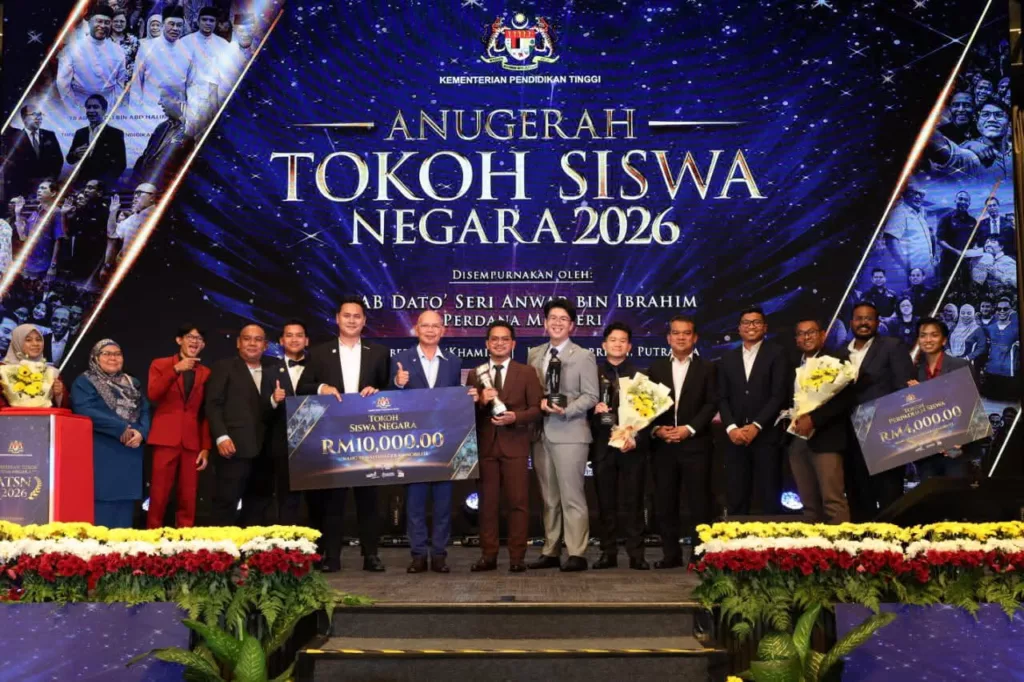 Pelajar UUM Mohamad Amar Aidid Dinobat Tokoh Siswa Negara 2026, Perjuangan Bantu Mahasiswa B40 Jadi Inspirasi