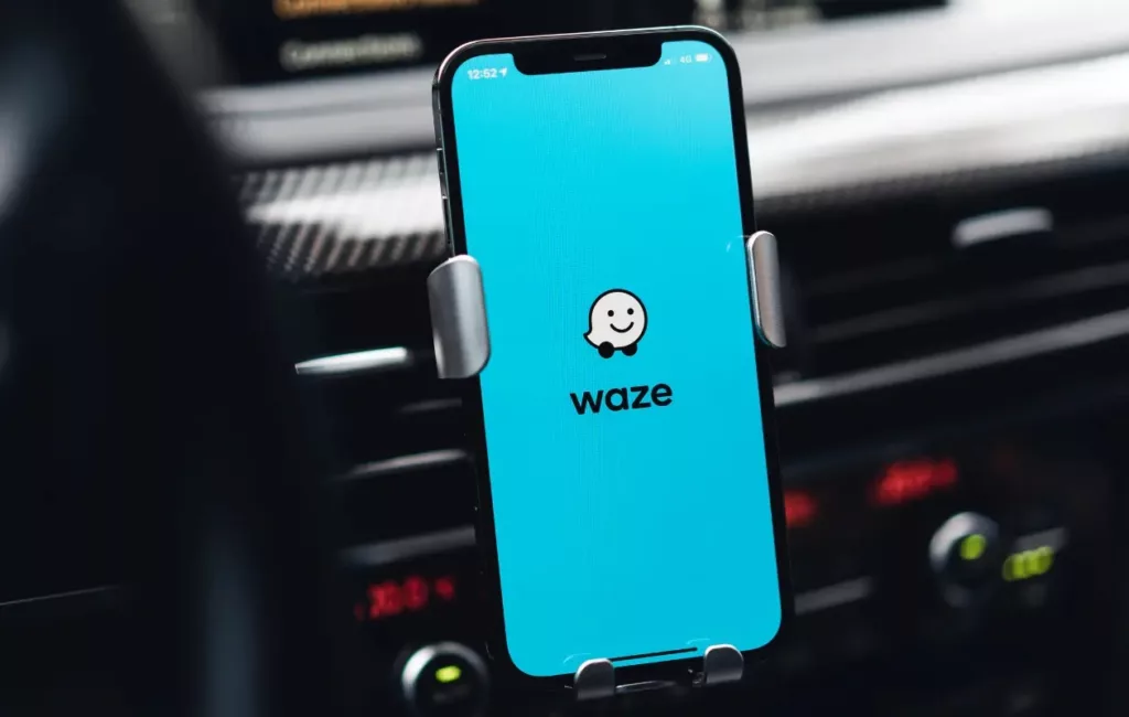 Kerajaan Arah Penjawat Awam Henti Guna Waze Serta-Merta, Aplikasi Tempatan TuJu Jadi Alternatif