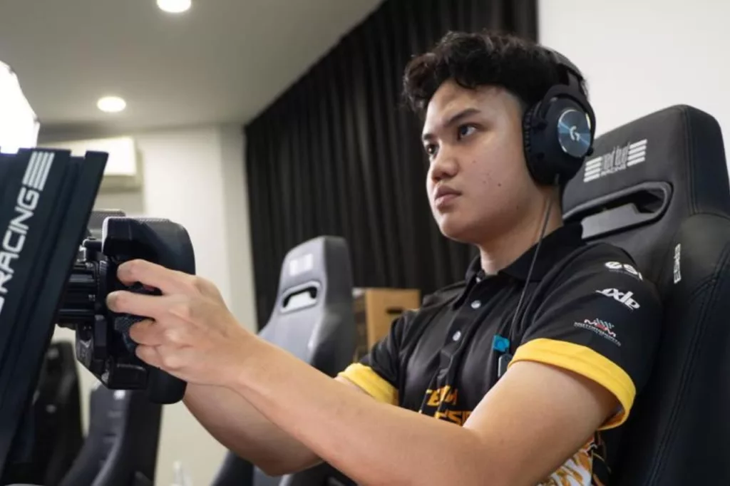 Anak Muda Malaysia Cipta Kejayaan! Nabil Azlan Raih Pingat Emas Kejohanan Sim Racing Asia-Pasifik 2026 3 Anak Muda Malaysia Cipta Kejayaan! Nabil Azlan Raih Pingat Emas Kejohanan Sim Racing Asia-Pasifik 2026