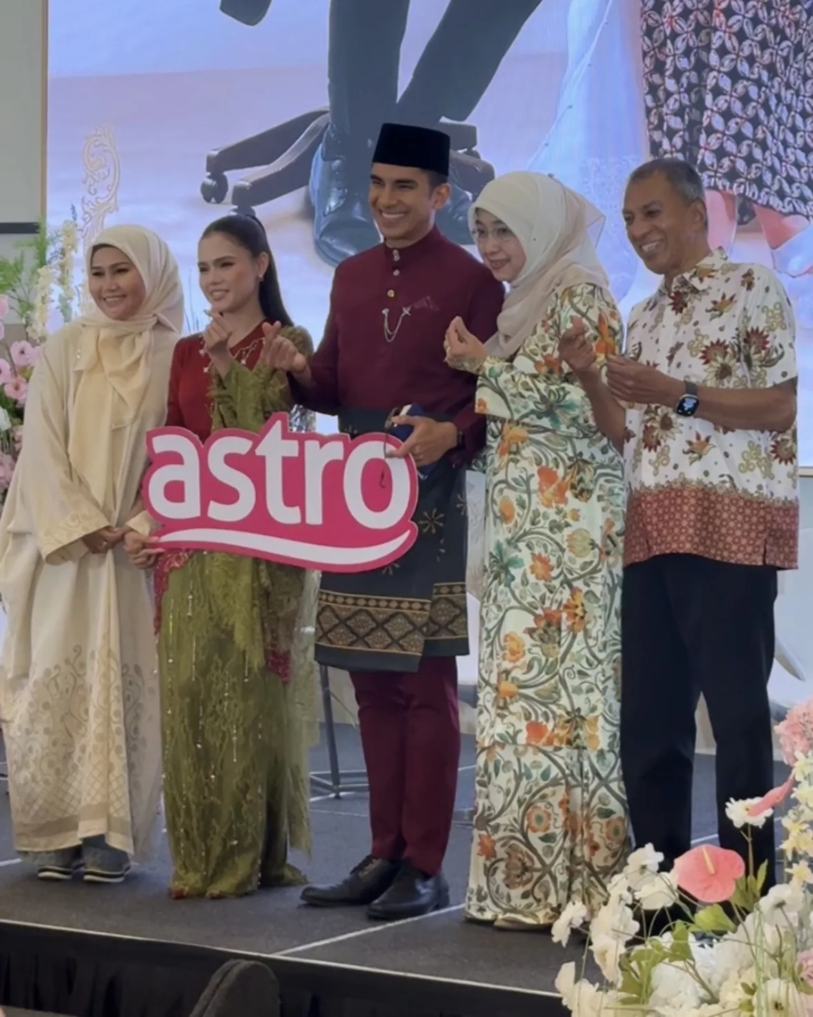 Bella Astillah & Syed Saddiq Bakal Disatukan Di Menara Merdeka 118, Ada ‘Kenduri Rakyat’ Menanti! 3 Bella Astillah & Syed Saddiq Bakal Disatukan Di Menara Merdeka 118, Ada ‘Kenduri Rakyat’ Menanti!