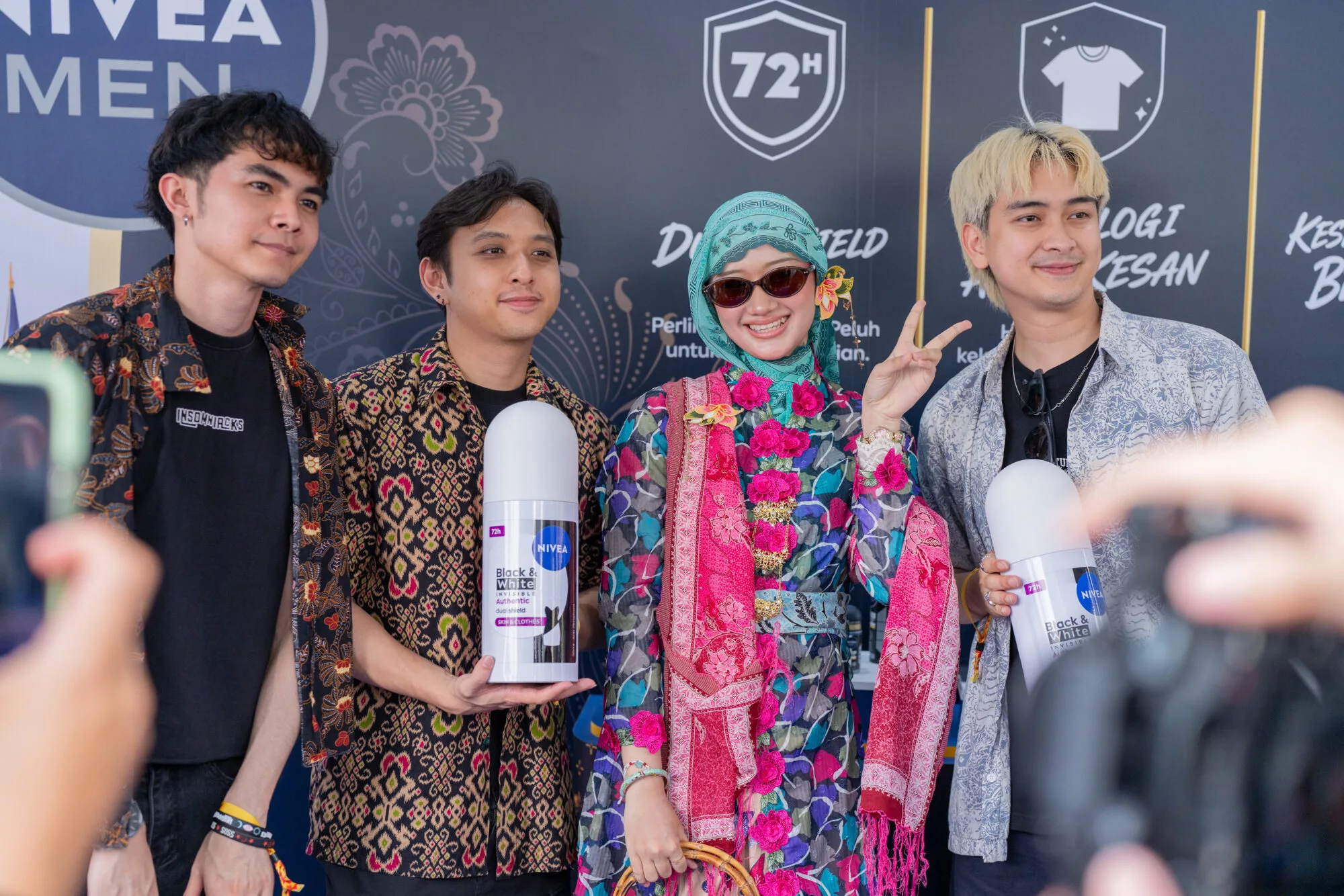 Aisha Retno & Insomniacks Lebih Yakin dengan NIVEA Black & White Deodorant Baharu dan Haruman Eksklusif!