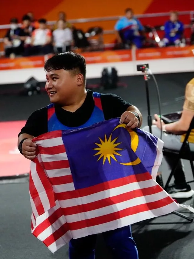 Bonnie Bunyau Gustin Pertahan Emas Powerlifting, Sumbang Emas Kedua Negara Di Sukan Para Asia 2026