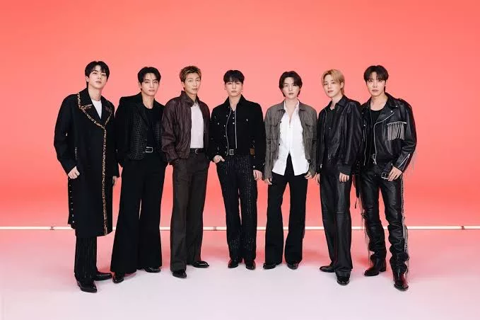 Album 'ARIRANG' Jadi Fenomena, BTS Jadi Kumpulan Pertama Catat 10 Bilion Strim Tahunan Di Spotify 3 Album 'ARIRANG' Jadi Fenomena, BTS Jadi Kumpulan Pertama Catat 10 Bilion Strim Tahunan Di Spotify