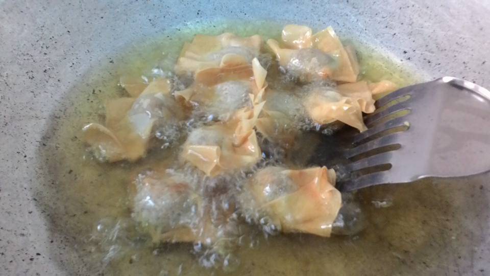 Resepi Bebola Daging Bersalut Kulit Popia Ala Wantan Resepi Bebola Daging Bersalut Kulit Popia Ala Wantan