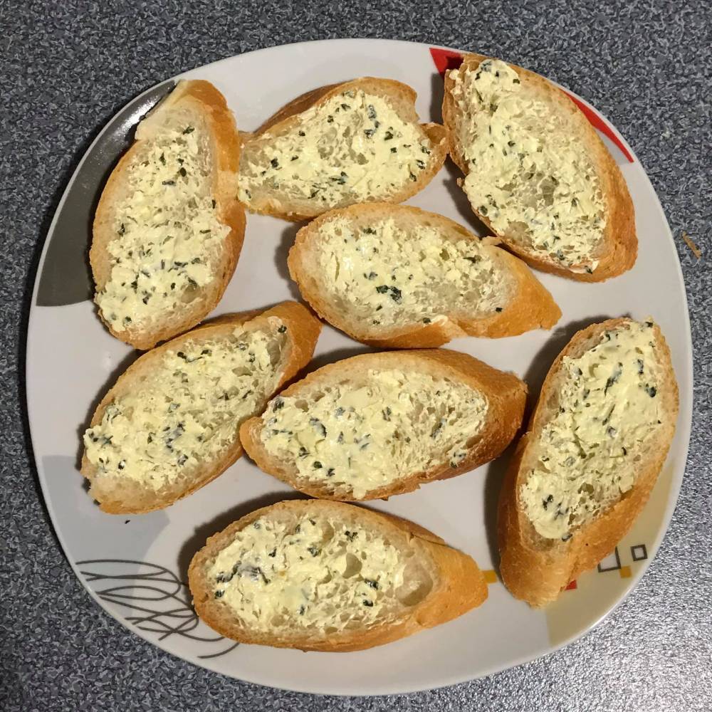 Resipi Mudah Garlic Bread Bersama Sup Cendawan Tanpa Perlu Guna Banyak Bahan Remaja